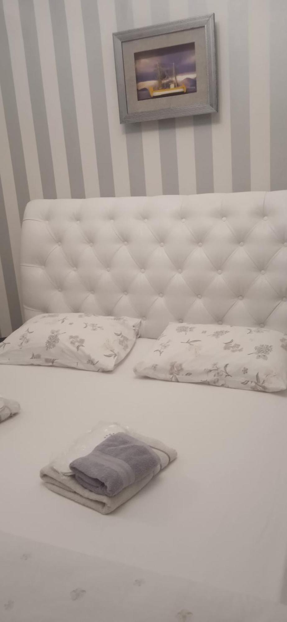 Hotel Daisy S Home Kutaisi Esterno foto